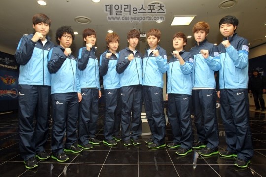 外媒：LPL曾年薪千万美元报价Faker Scout加盟T1一度实现