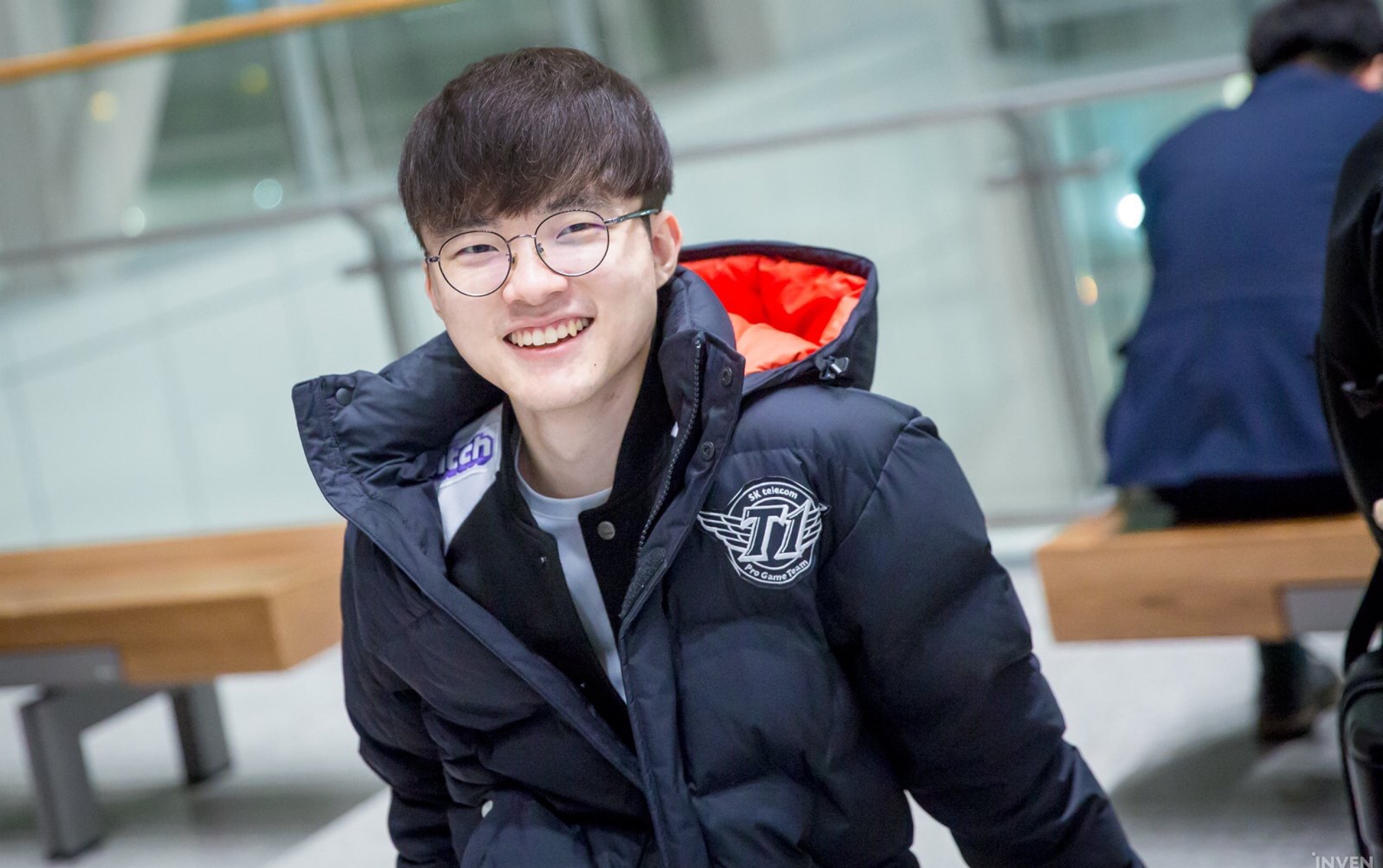 EDward Gaming 官方：中路选手 Cryin 正式离队，衷心祝愿未来一切顺利