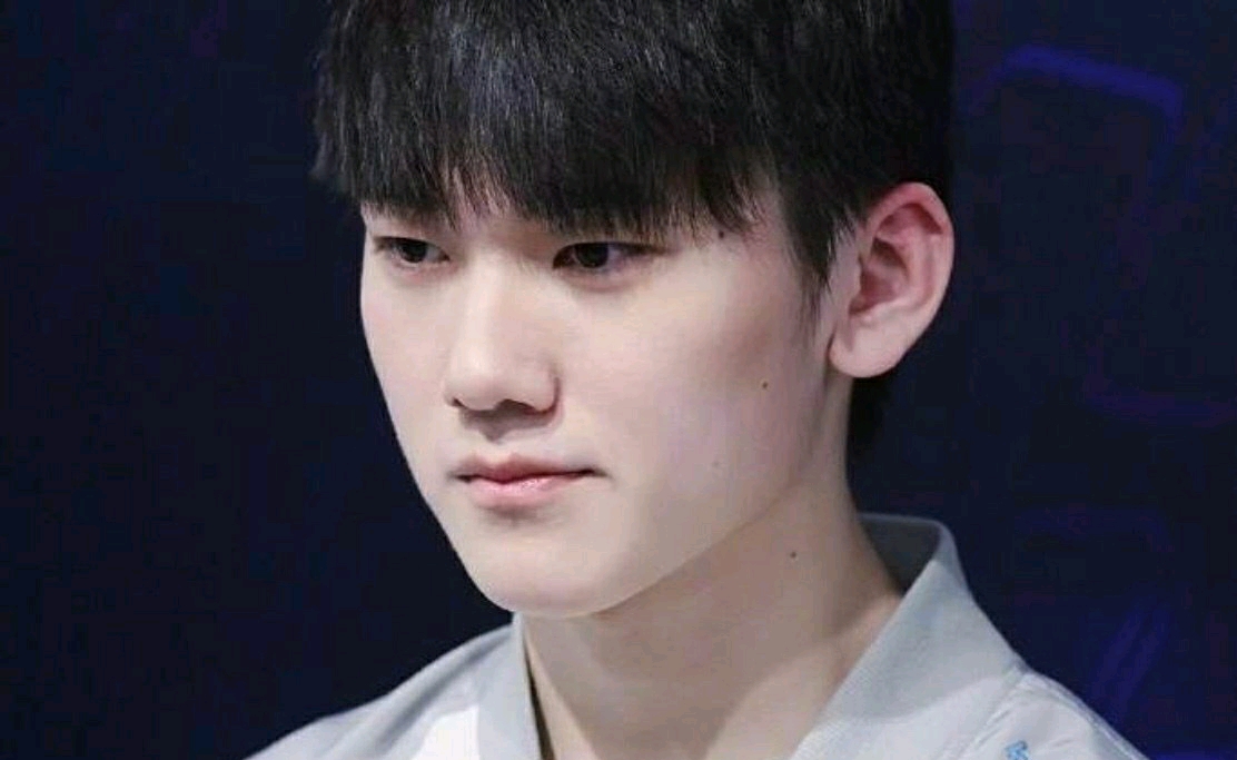 传闻：RNG和FPX将离开 LPL ，下赛季将剩下14支战队